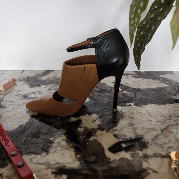 Coach New York Leather High Heels Sz 5.5 - Picture 4 of 8